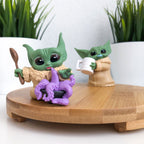 Produktbild Grogu med tentakelsoppa och mjölkmustasch-pose mini-figursset - Star Wars The Mandalorian