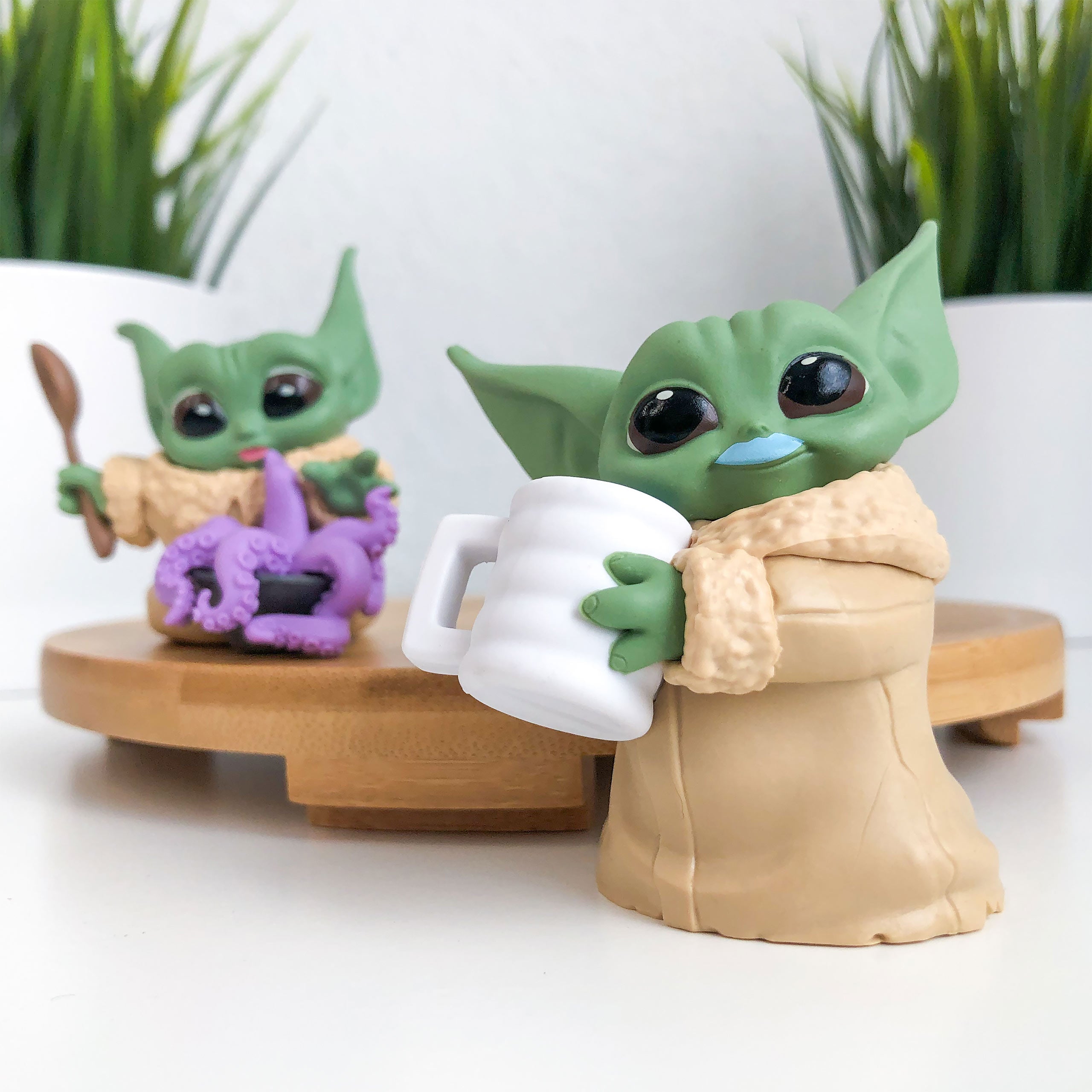 Produktbild Grogu med tentakelsoppa och mjölkmustasch-pose mini-figursset - Star Wars The Mandalorian