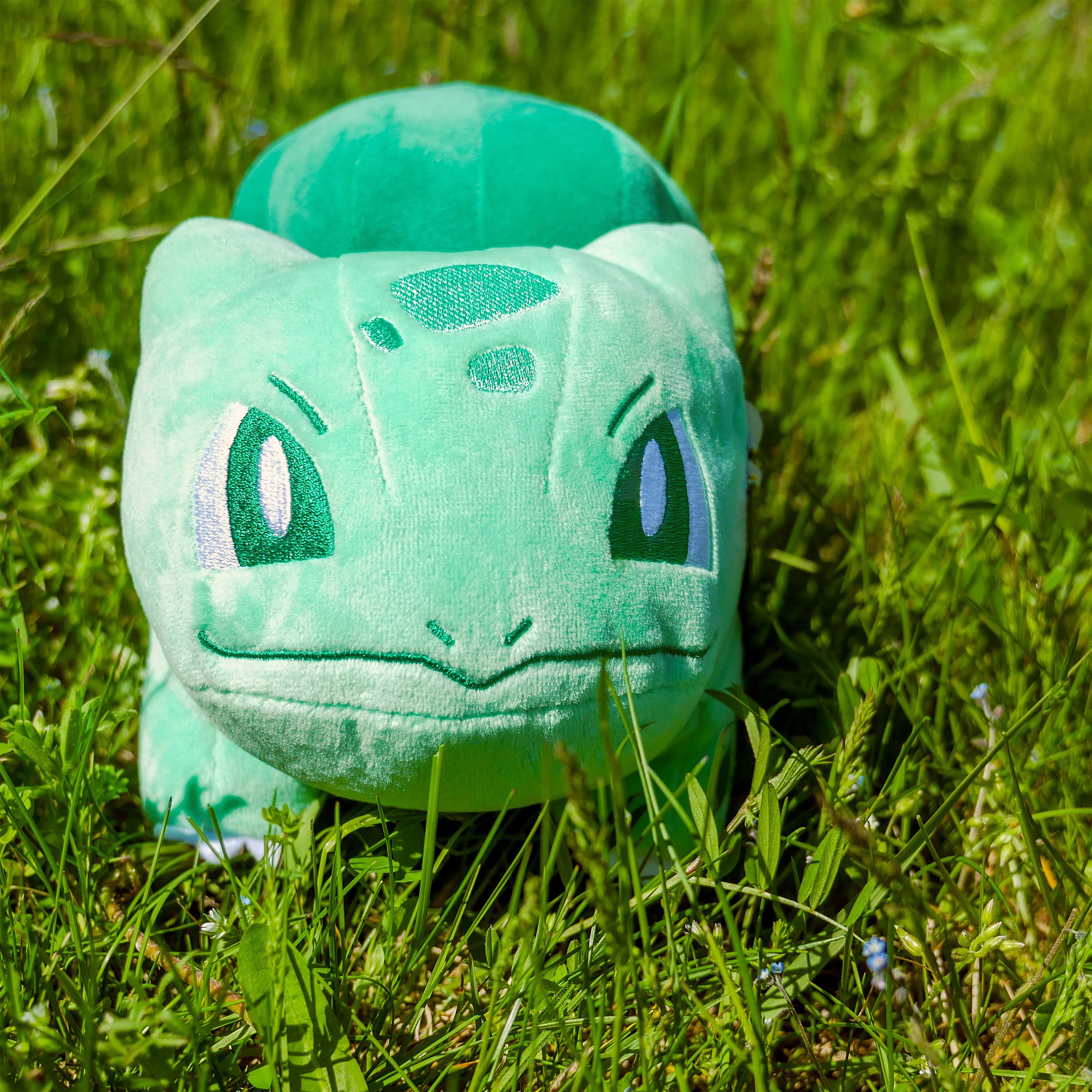 Produktbild Pokemon - Bisasam Monokrom Plyschfigur 16 cm