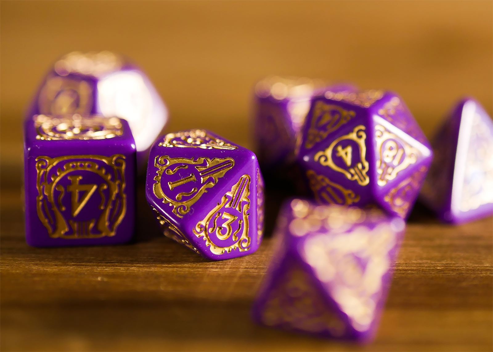 Produktbild Witcher - Dandelion Viscount de Lettenhove RPG Tärningsset 7-delat med Samlarmynt