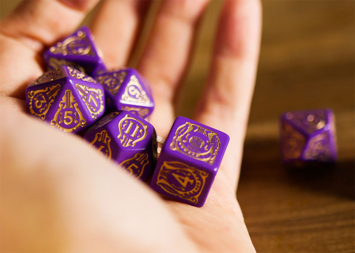 Produktbild Witcher - Dandelion Viscount de Lettenhove RPG Tärningsset 7-delat med Samlarmynt