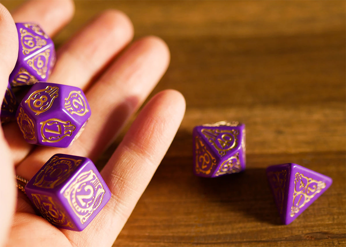 Produktbild Witcher - Dandelion Viscount de Lettenhove RPG Tärningsset 7-delat med Samlarmynt