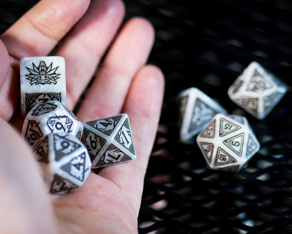 Product image Witcher - Geralt White Wolf RPG Dice Set 7pcs with Collector's Coin