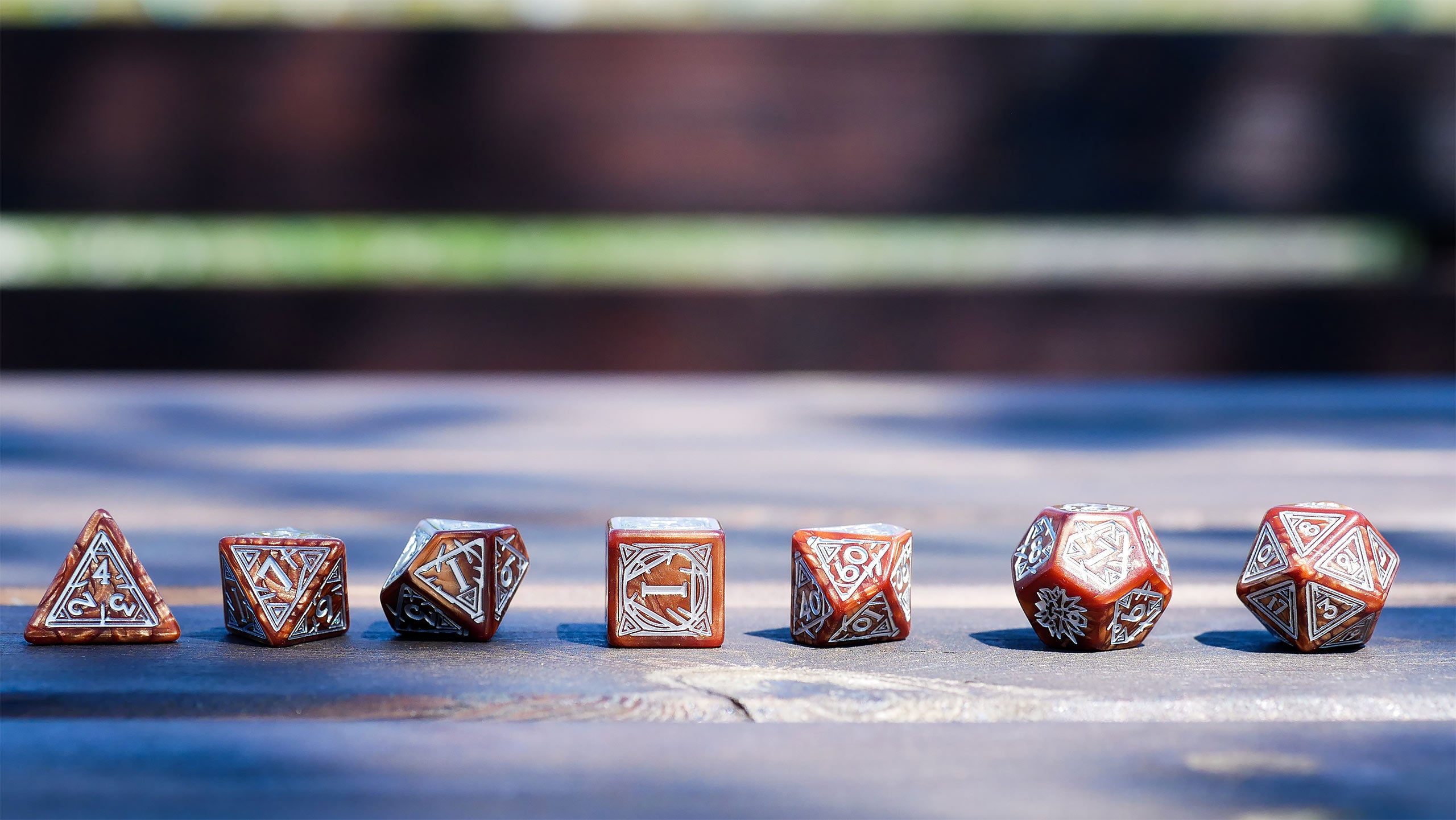Produktbild Witcher - Geralt Monsterdräpare RPG Tärningsset 7 delar med Samlarmynt