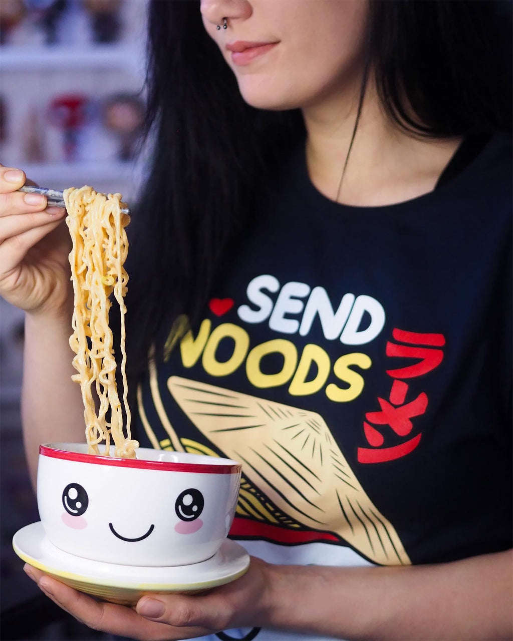 Produktbild Send Noods Ramen T-shirt för anime-fans blå