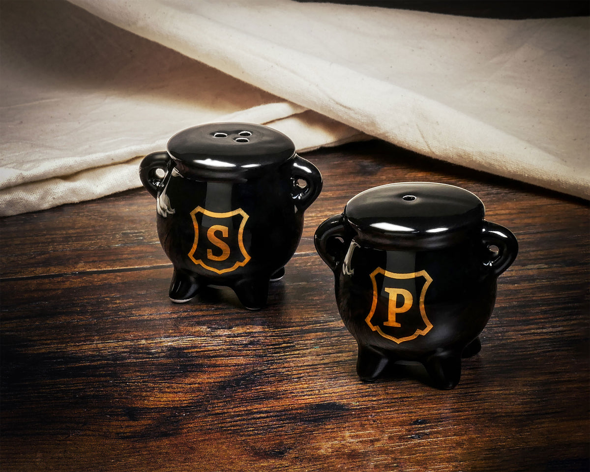 Produktbild Salt- och pepparströare i kittel-design för Harry Potter-fans