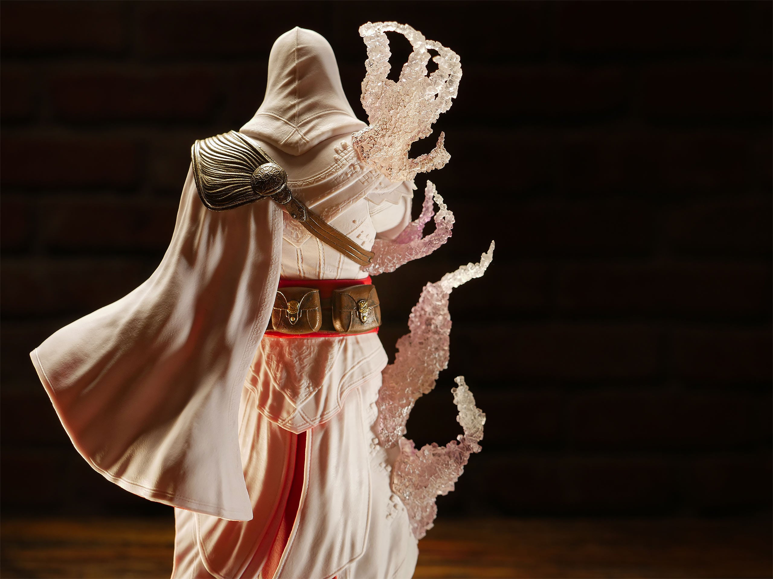 Produktbild Assassin's Creed - Mästarmördaren Ezio Figur 25 cm