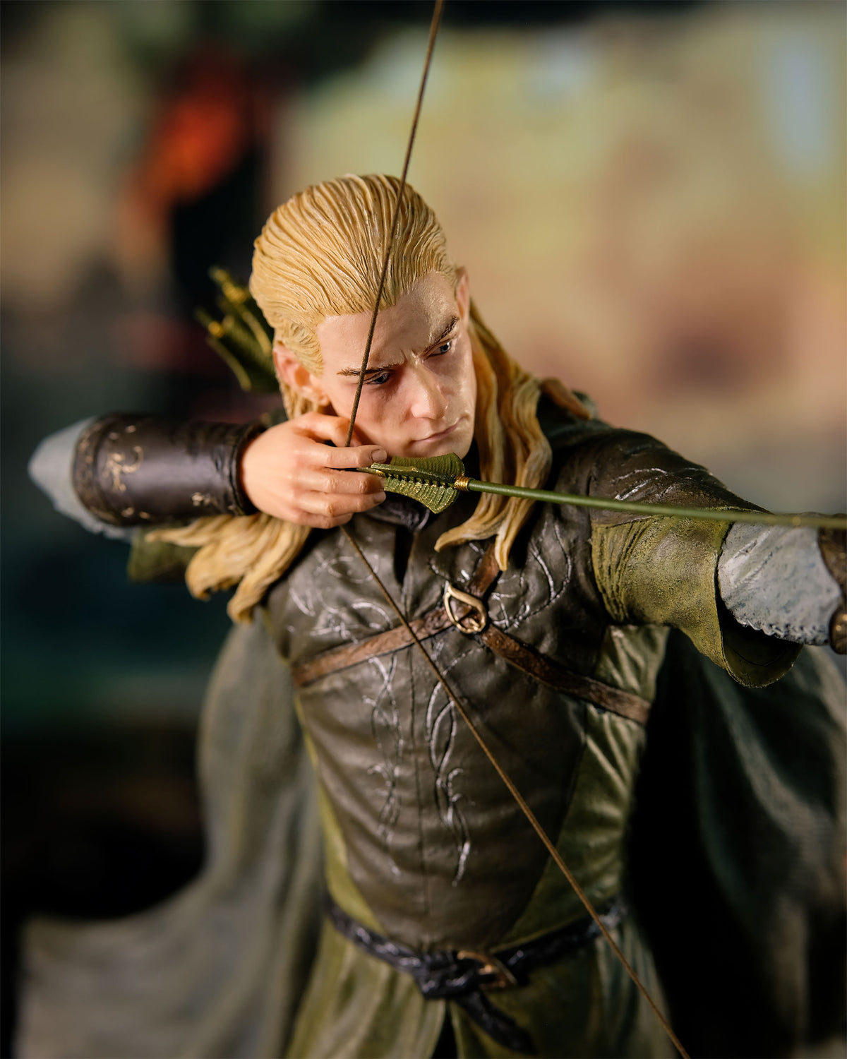 Produktbild Sagan om Ringen - Legolas och Gimli Deluxe figur 46 cm