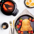 Produktbild Star Wars - Darth Vader Våffeljärn