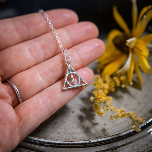 Produktbild Harry Potter - Dödsrelikerna hänge med kedja