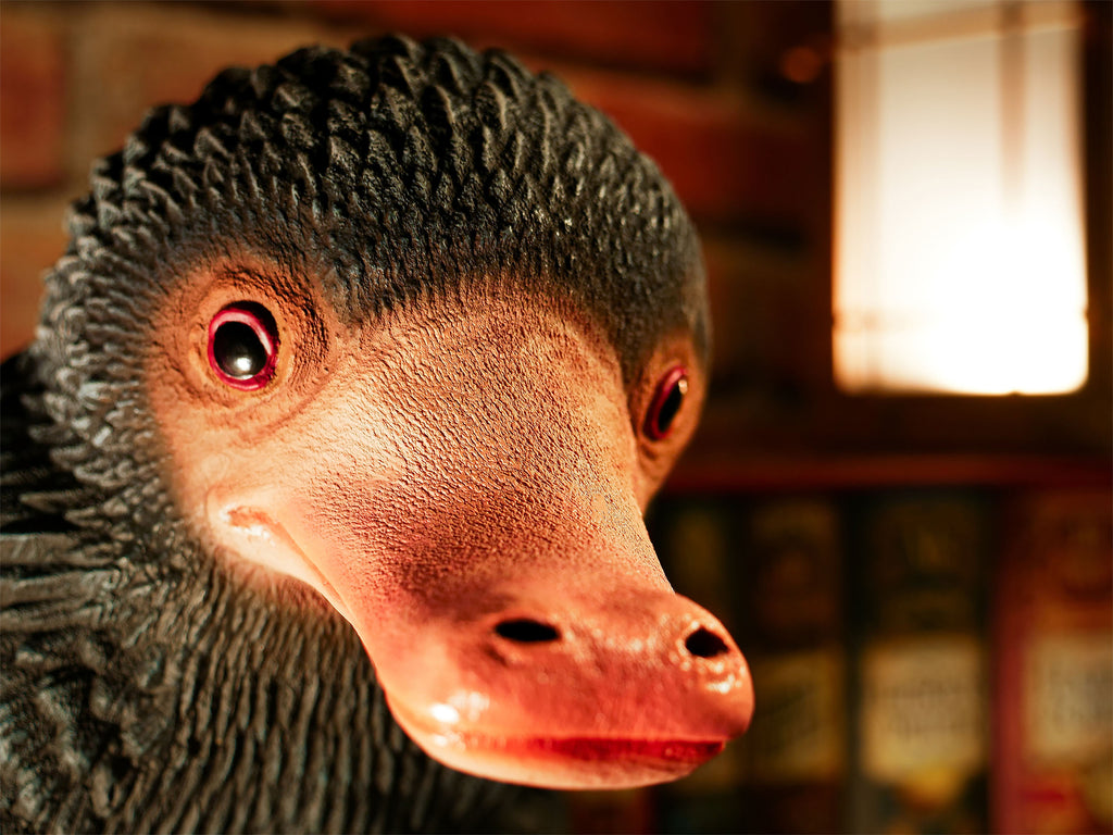 Produktbild Niffler Livsstor Staty - Fantastiska Vidunder