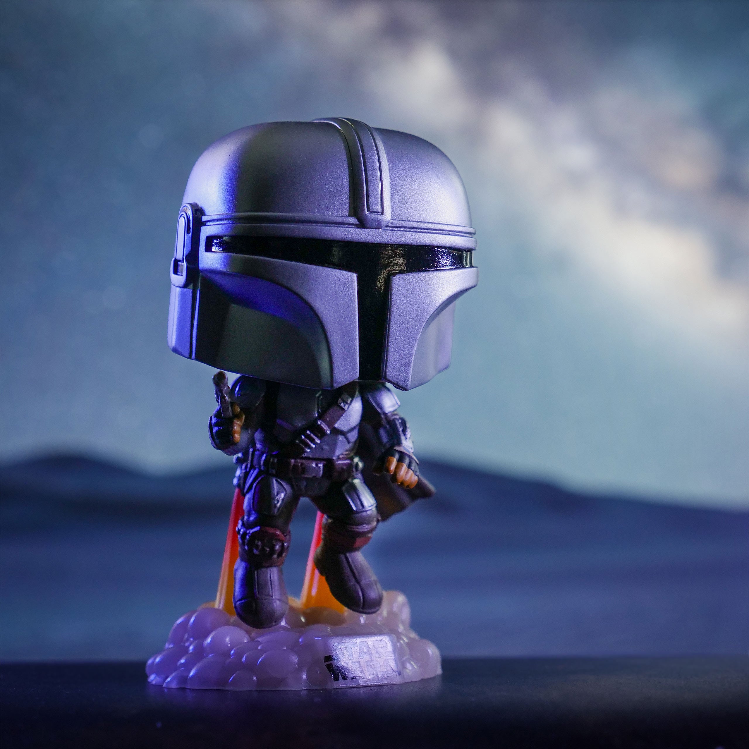 Produktbild Mando Glow in the Dark Funko Pop Vickhuvudfigur - Star Wars The Mandalorian