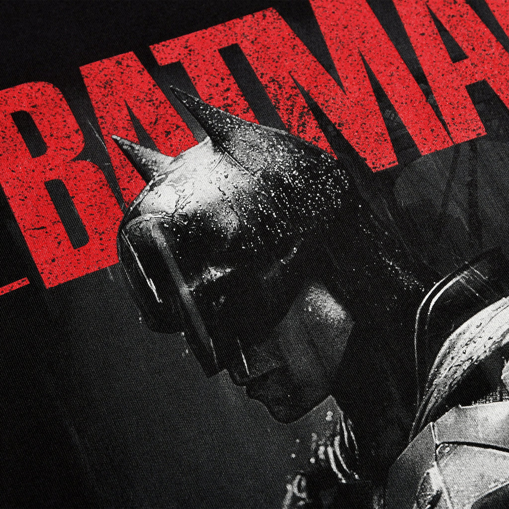 Produktbild The Batman - Standing In The Rain T-Shirt svart