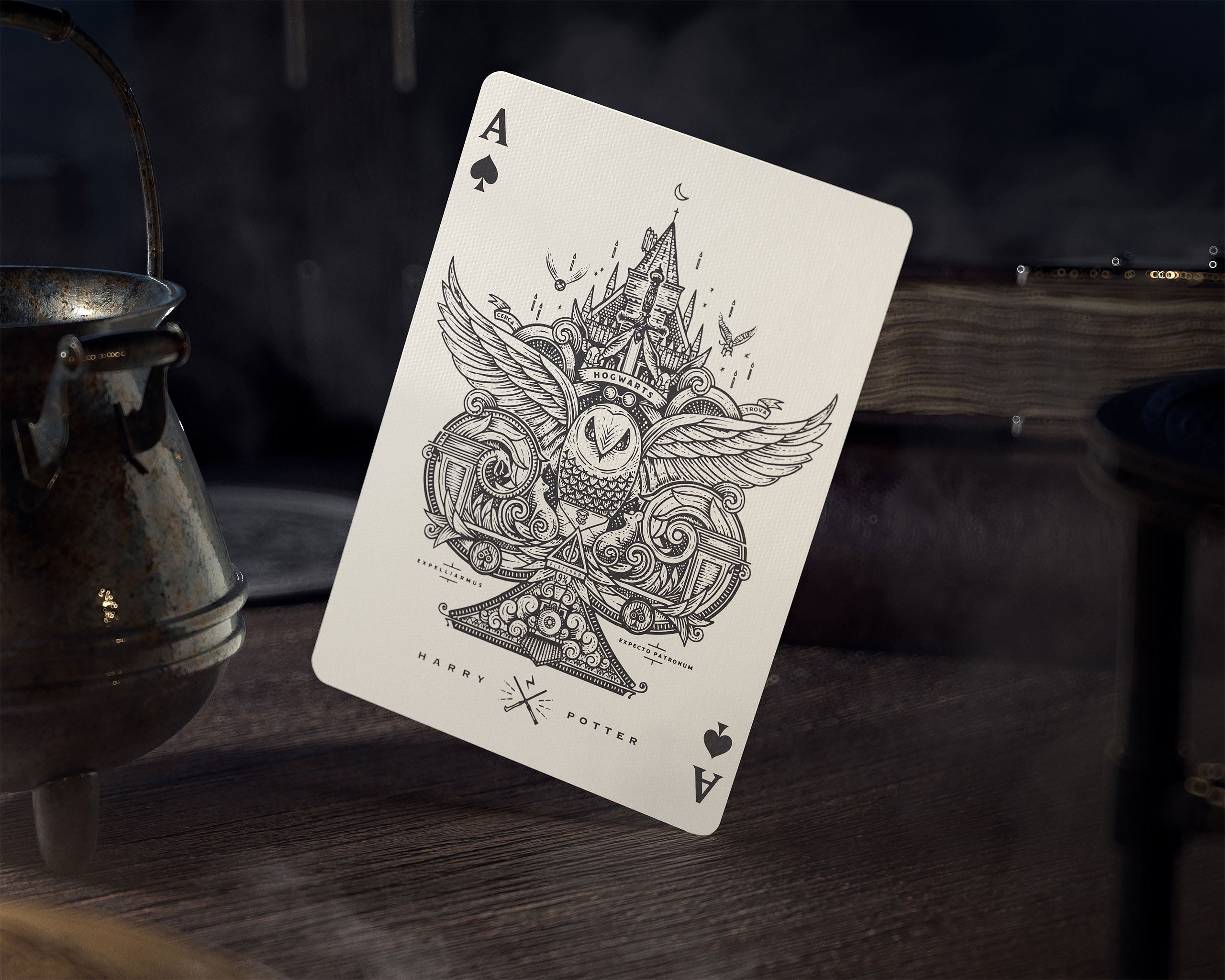 Product image Harry Potter - Gryffindor Card Game Deluxe Edition