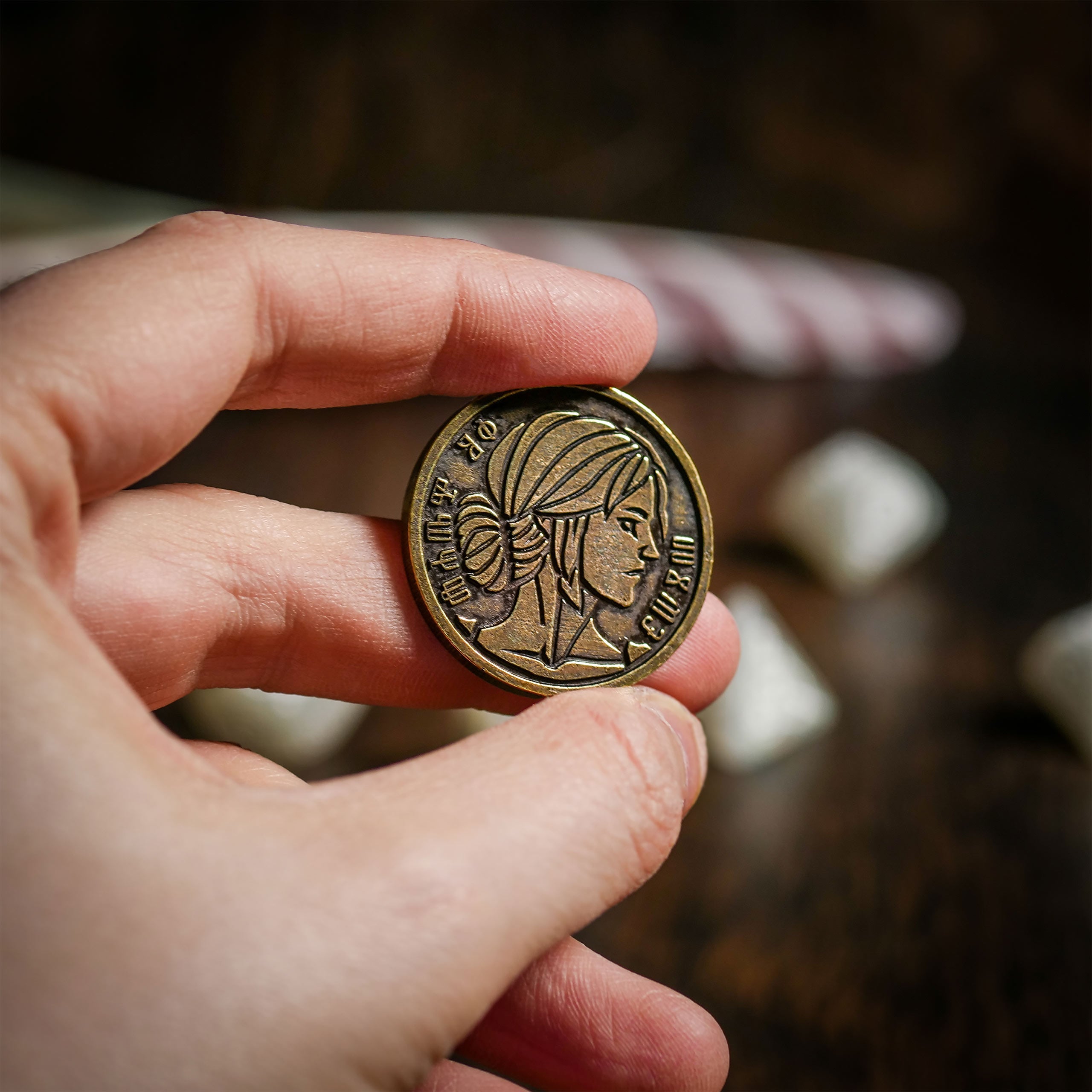Produktbild Witcher - Ciri Lady of Space & Time RPG Tärningsset 7-delat med Samlarmynt