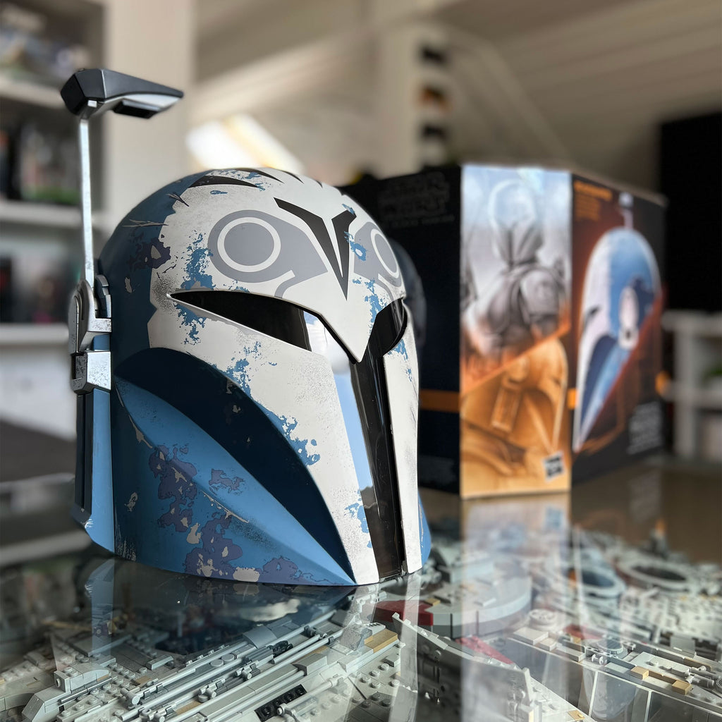Produktbild Bo-Katan Premium Hjälm Replika Re-Armored med ljuseffekter - Star Wars The Mandalorian