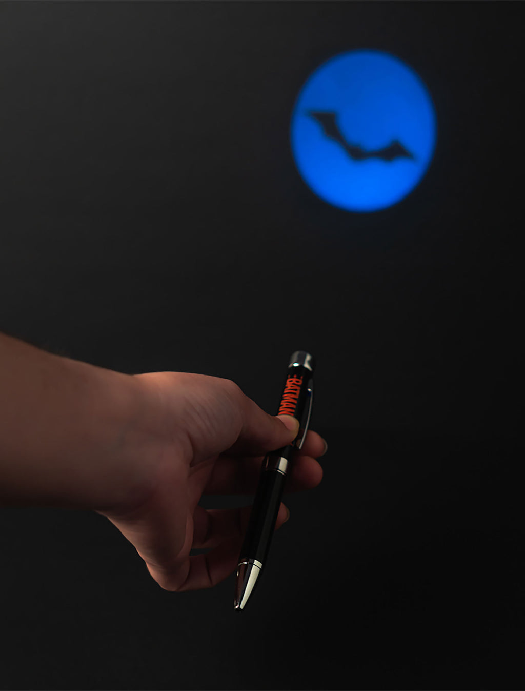 Produktbild The Batman - Logo anteckningsbok A5 och penna med ljus