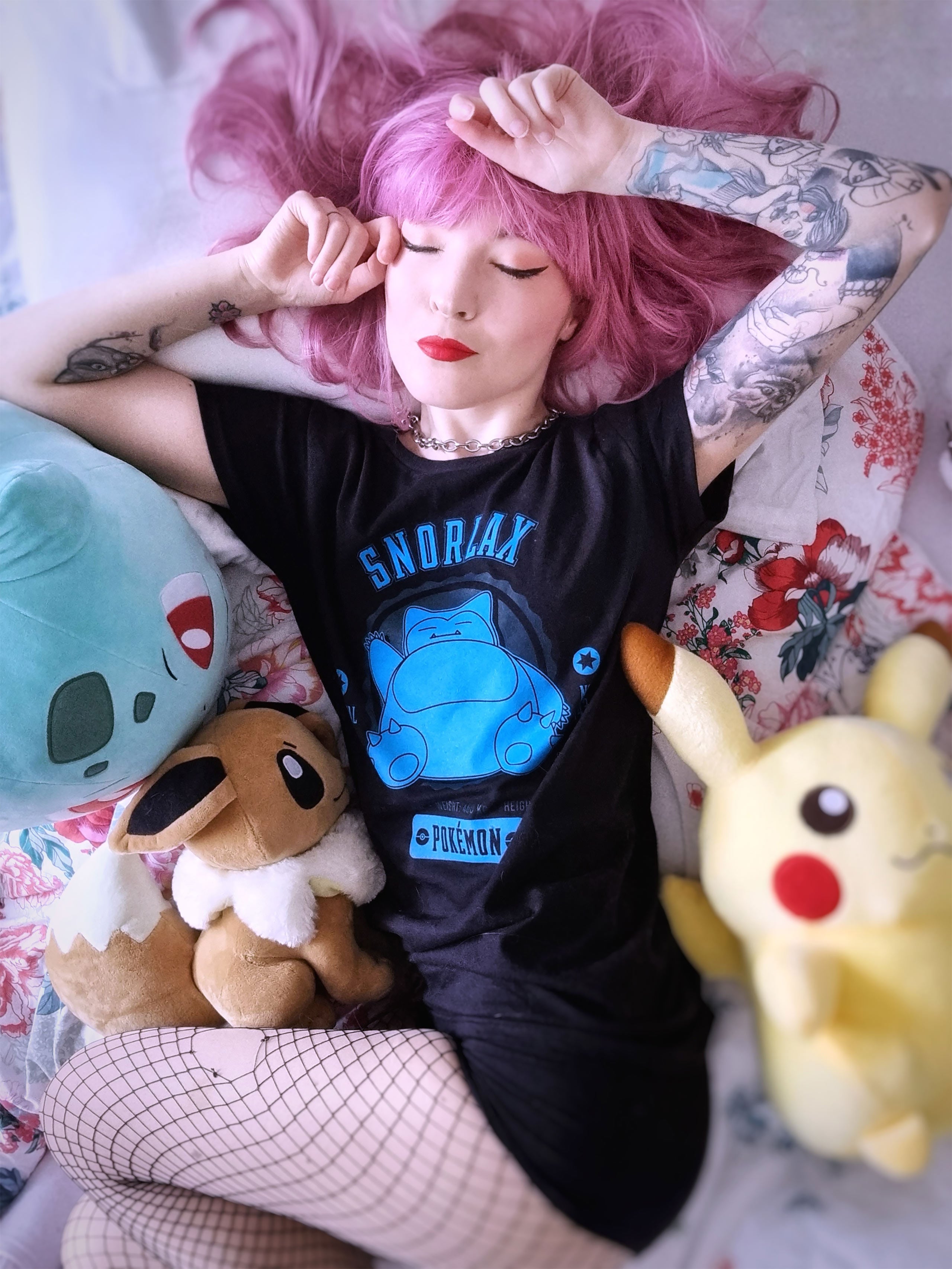 Produktbild Pokemon - Relaxo College T-shirt svart