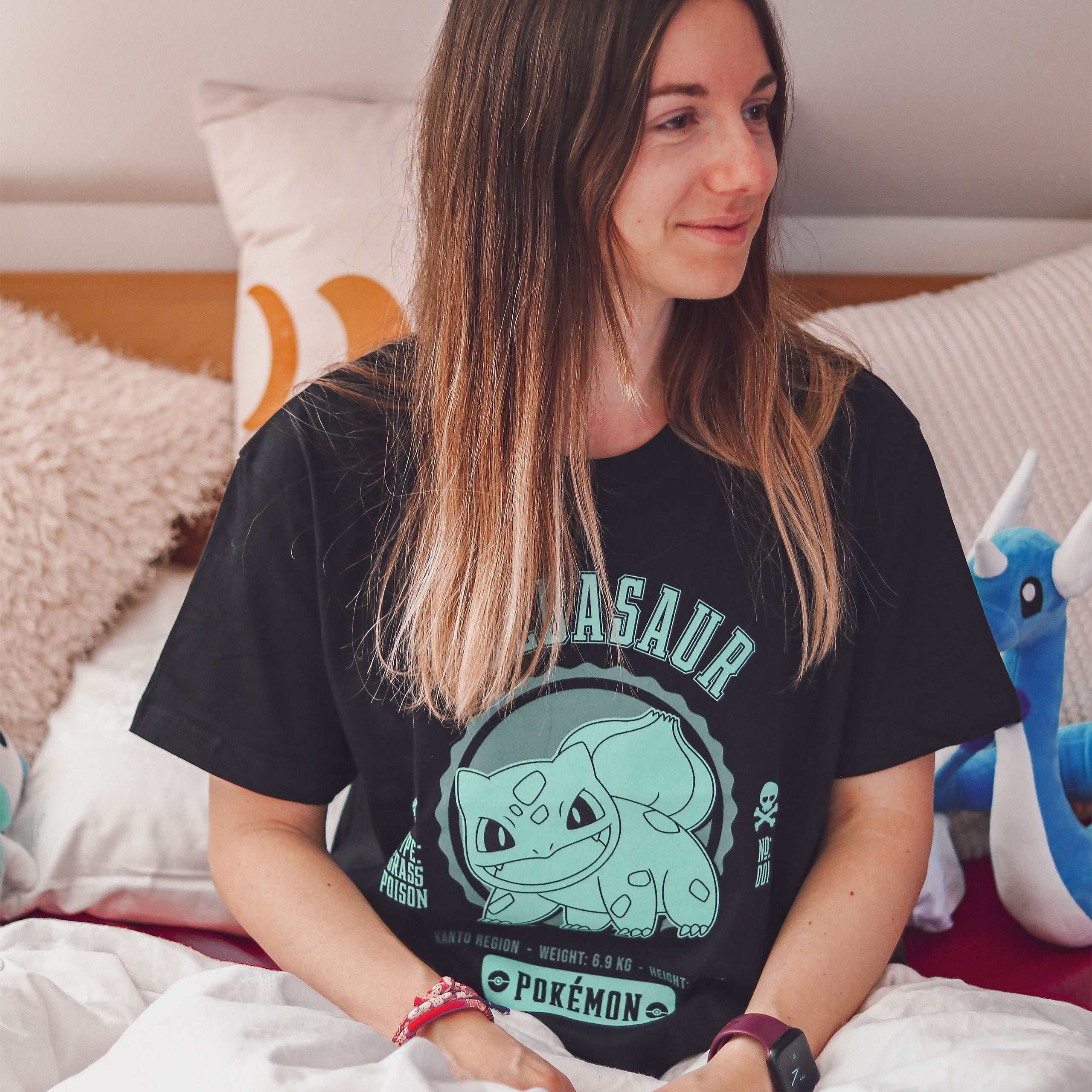 Produktbild Pokemon - Bisasam College T-shirt svart