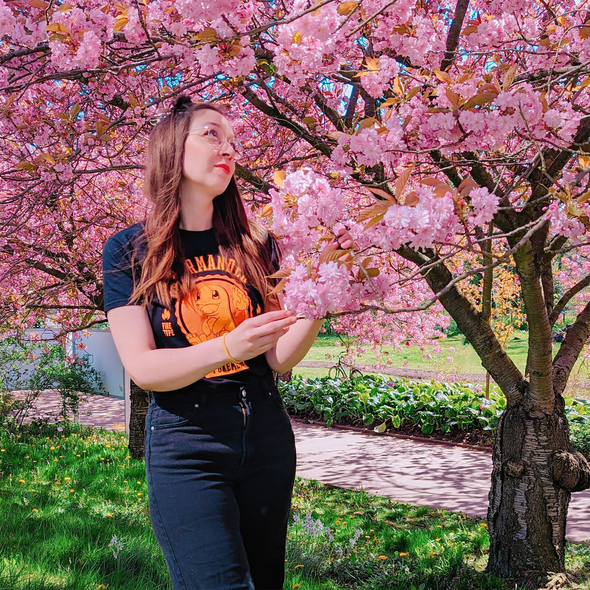 Produktbild Pokemon - Glumanda College T-shirt svart