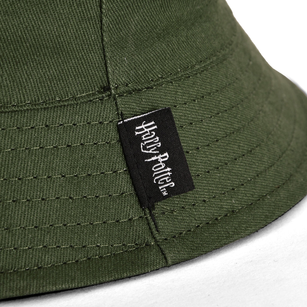 Produktbild Slytherin-emblemhatt med vändbart motiv - Harry Potter