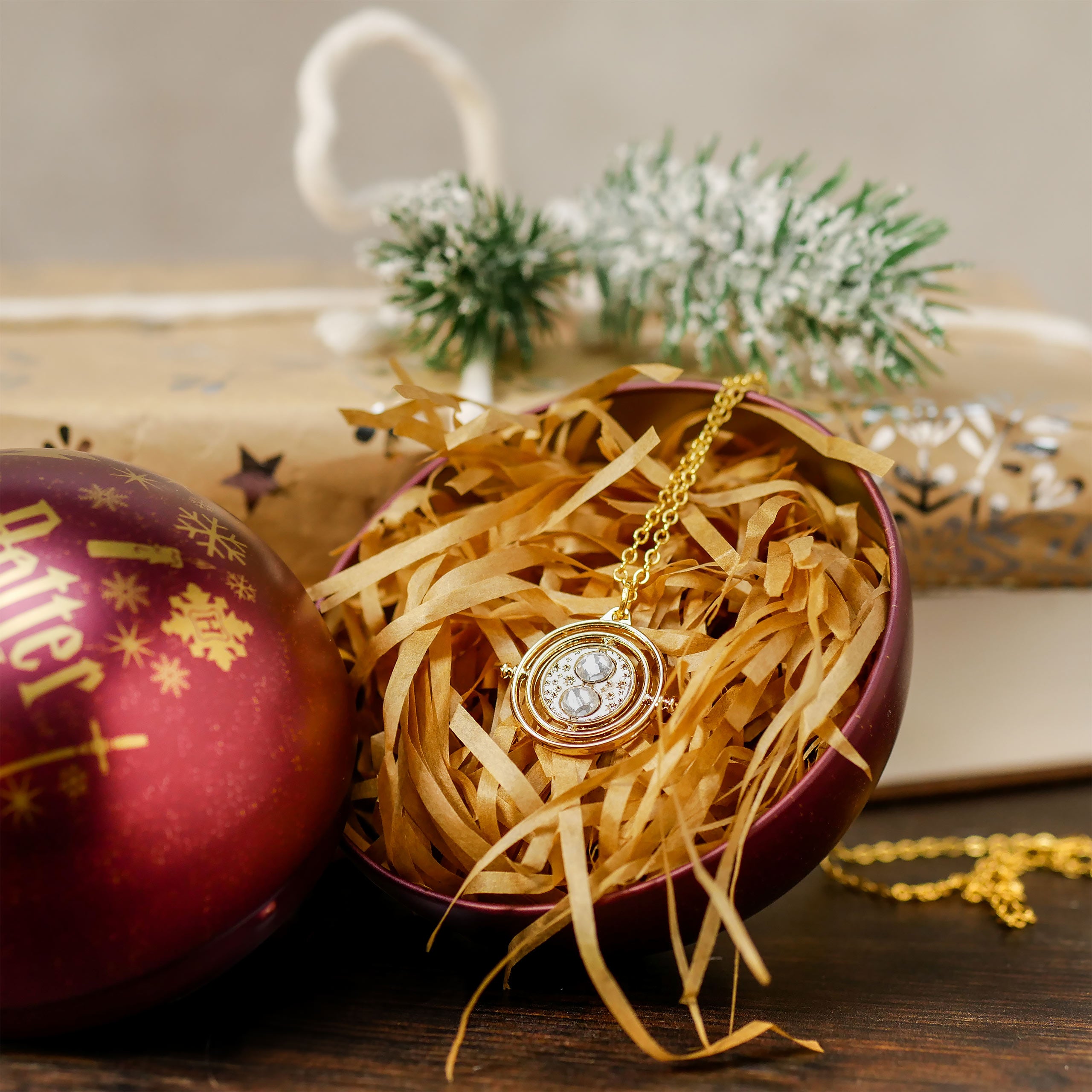 Produktbild Harry Potter - Hogwarts julgranskula med halsband