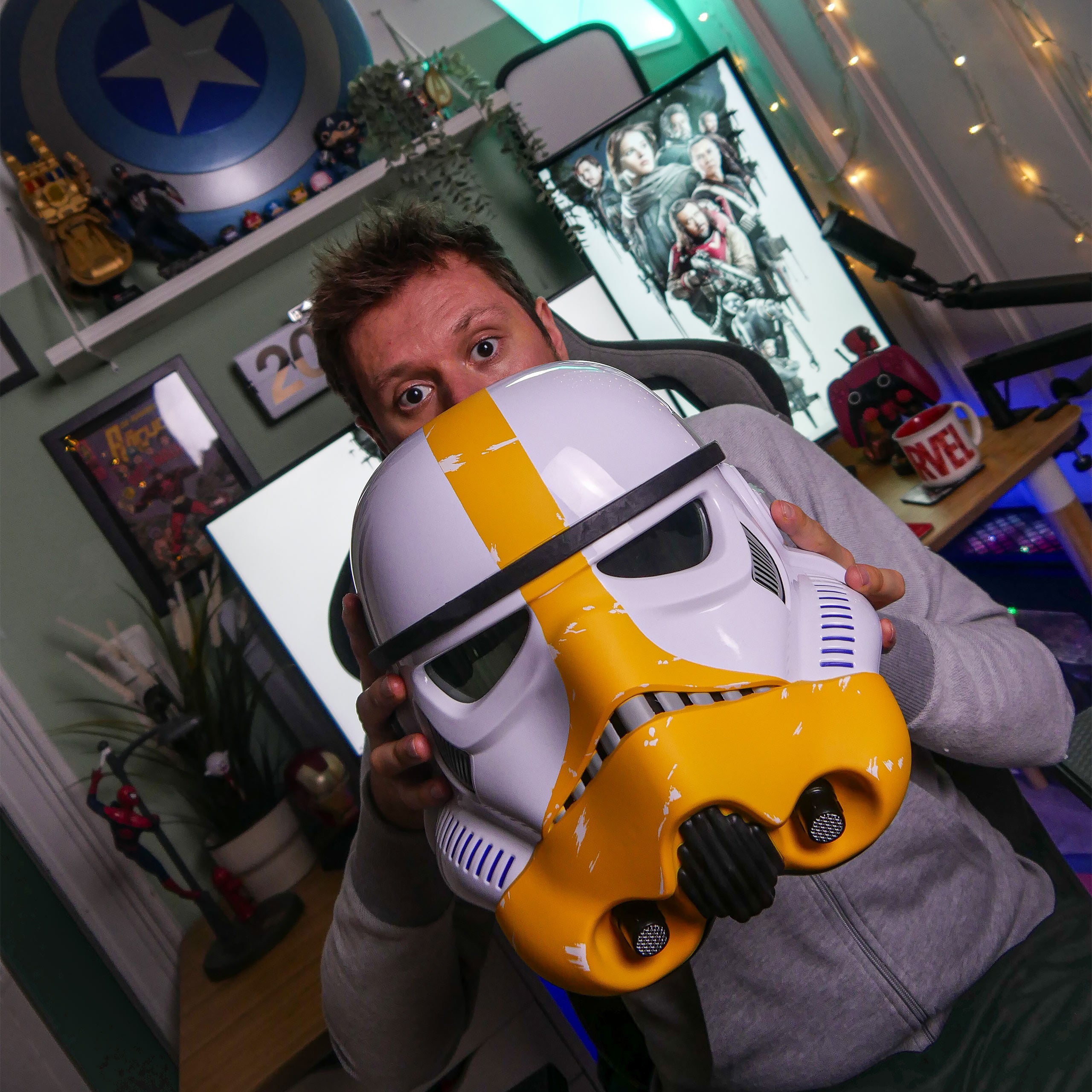 Produktbild Star Wars - Artillery Stormtrooper hjälmreplika med röstförvrängare