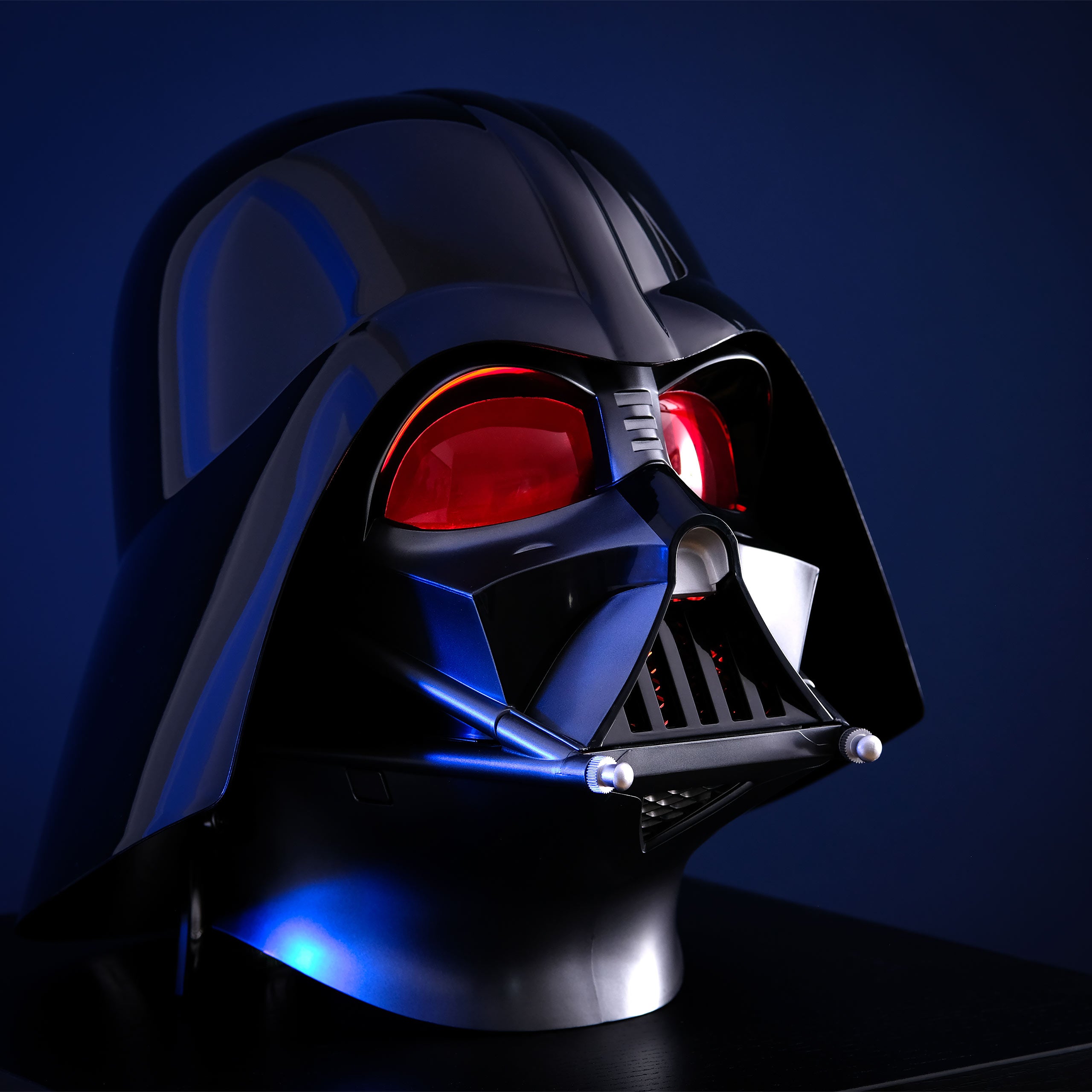 Produktbild Darth Vader-hjälmreplika med ljudeffekter - Star Wars