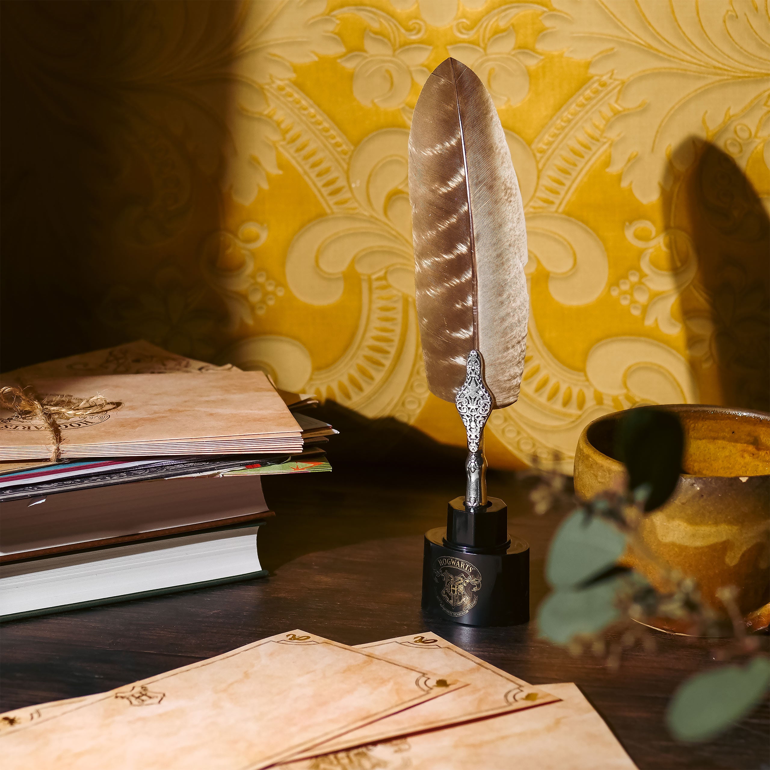 Produktbild Harry Potter - Skrivfjäder med Hogwarts brevpapper-set