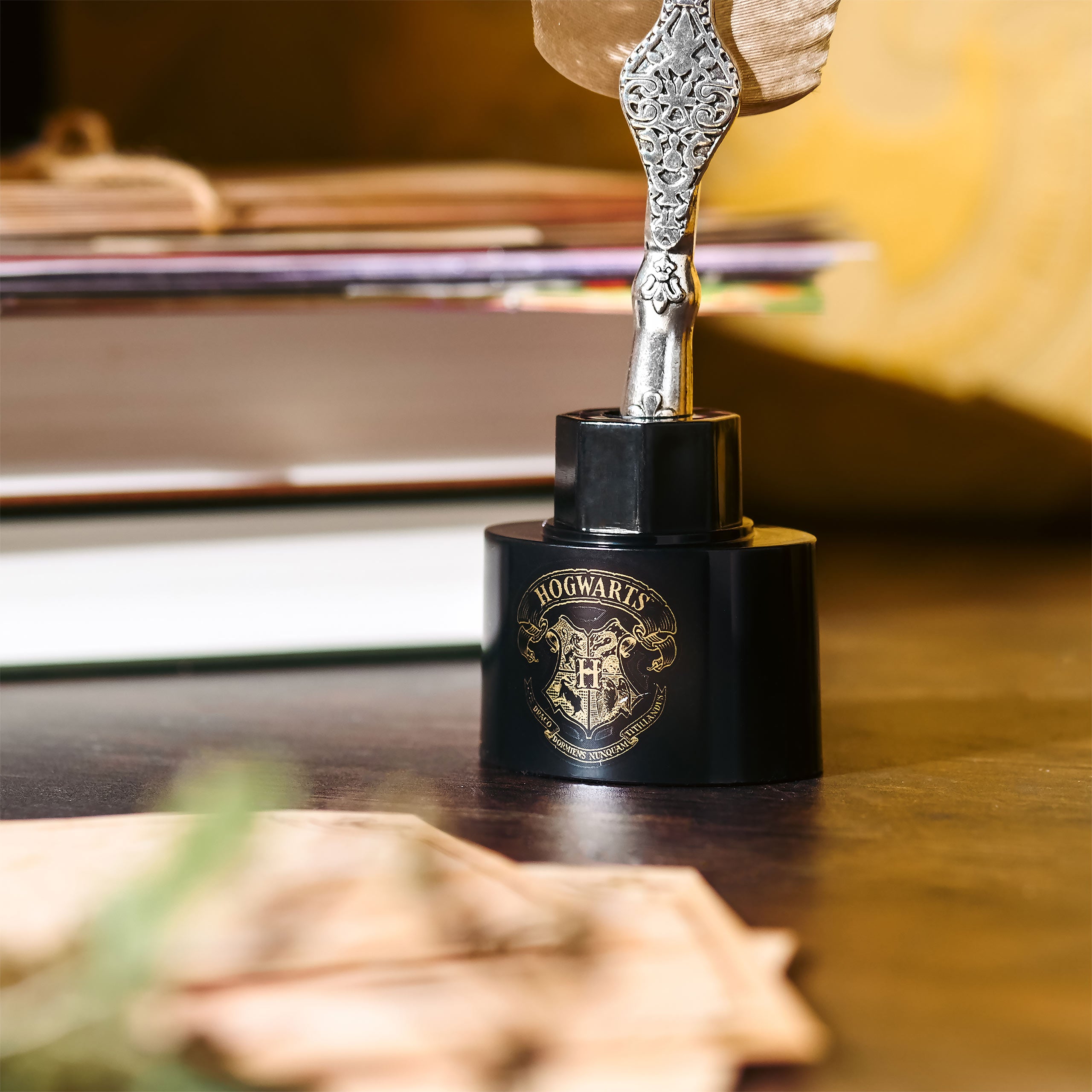 Produktbild Harry Potter - Skrivfjäder med Hogwarts brevpapper-set
