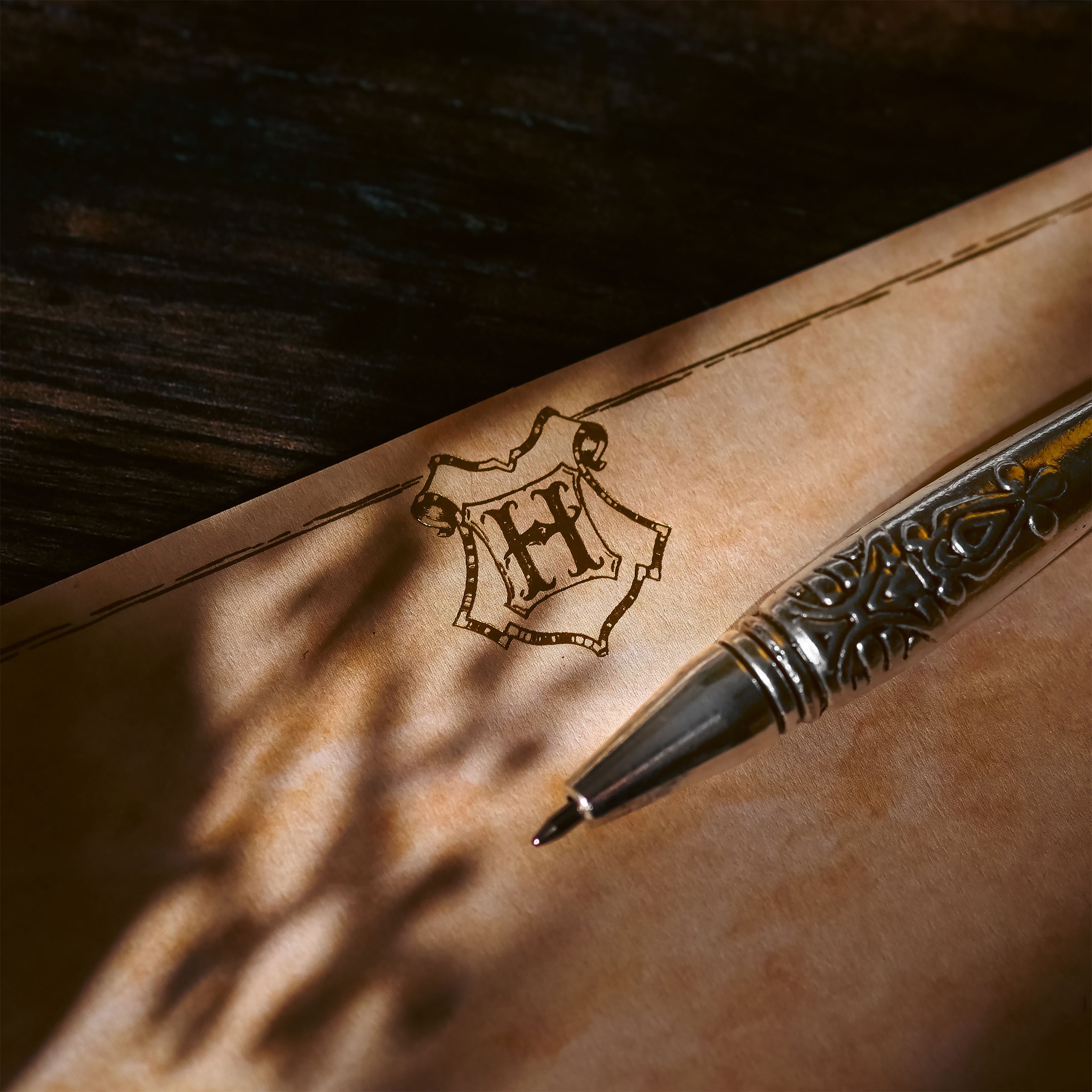 Produktbild Harry Potter - Skrivfjäder med Hogwarts brevpapper-set