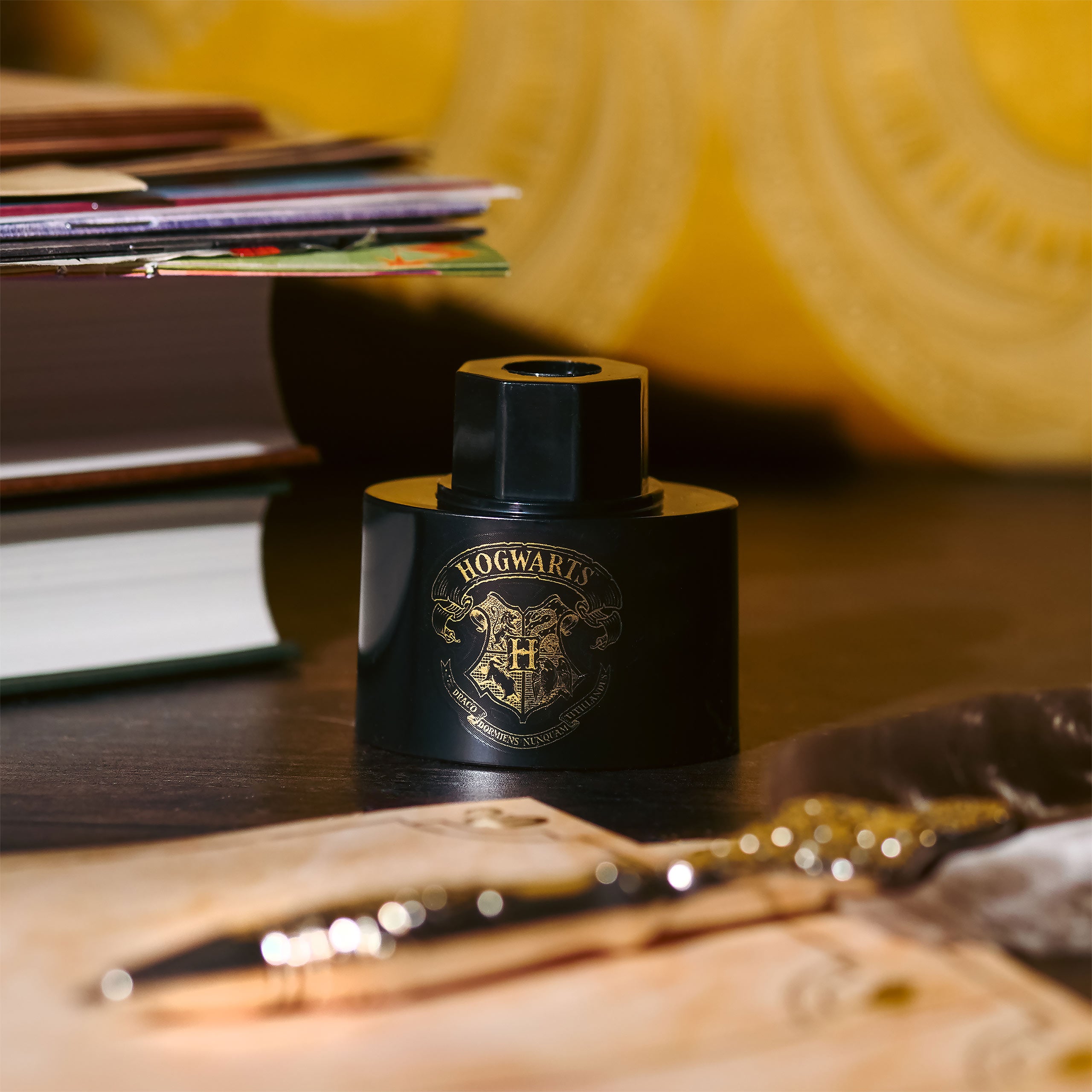 Produktbild Harry Potter - Skrivfjäder med Hogwarts brevpapper-set