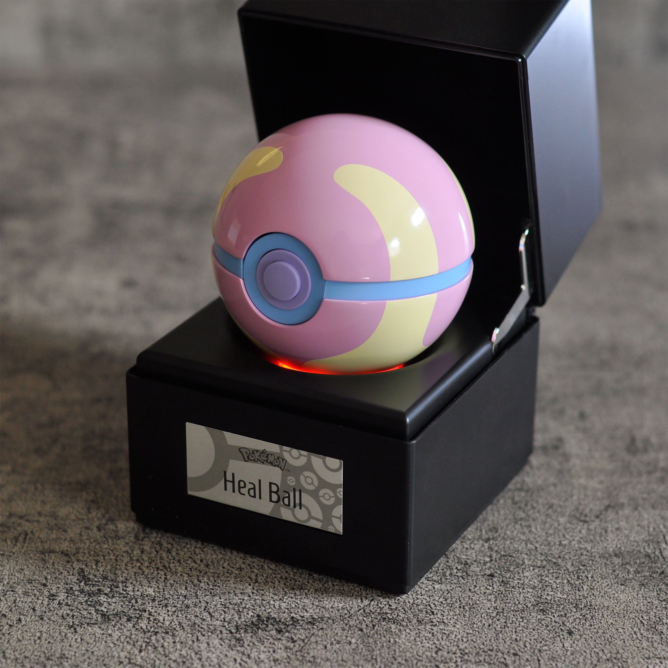 Produktbild Pokemon - Helandeboll Replika med ljus