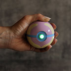 Produktbild Pokemon - Helandeboll Replika med ljus