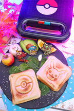 Produktbild Pokemon - Pikachu och Pokeball Smörgåsgrill