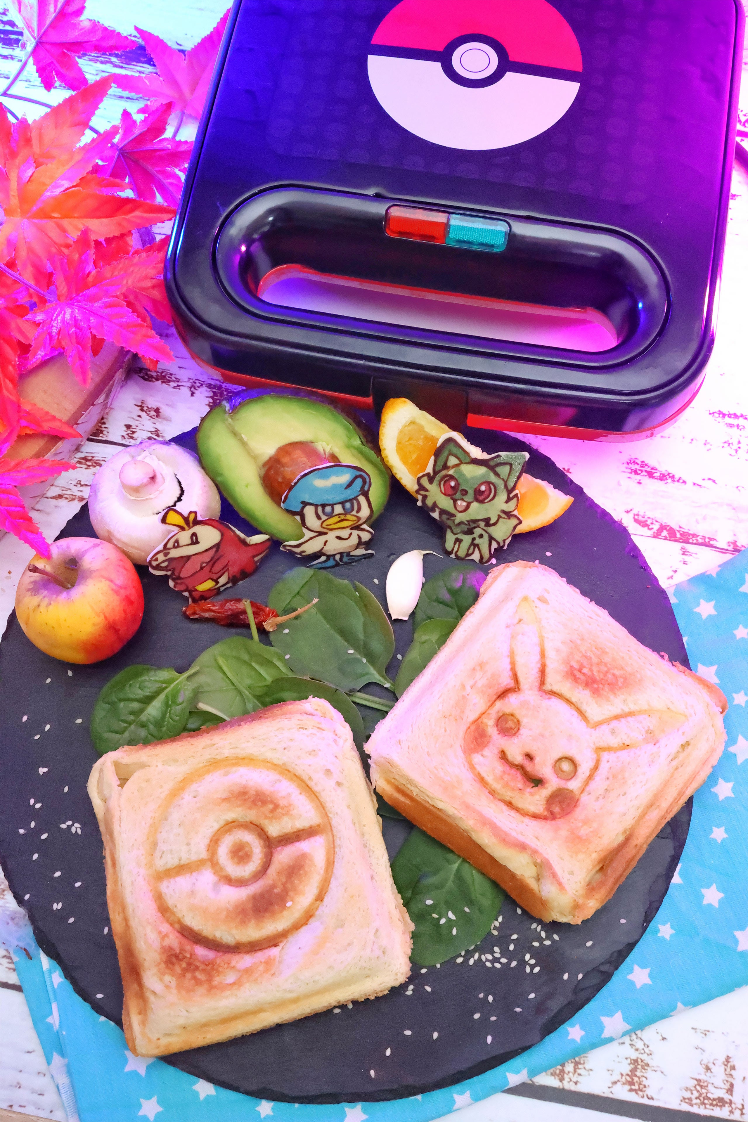 Produktbild Pokemon - Pikachu och Pokeball Smörgåsgrill