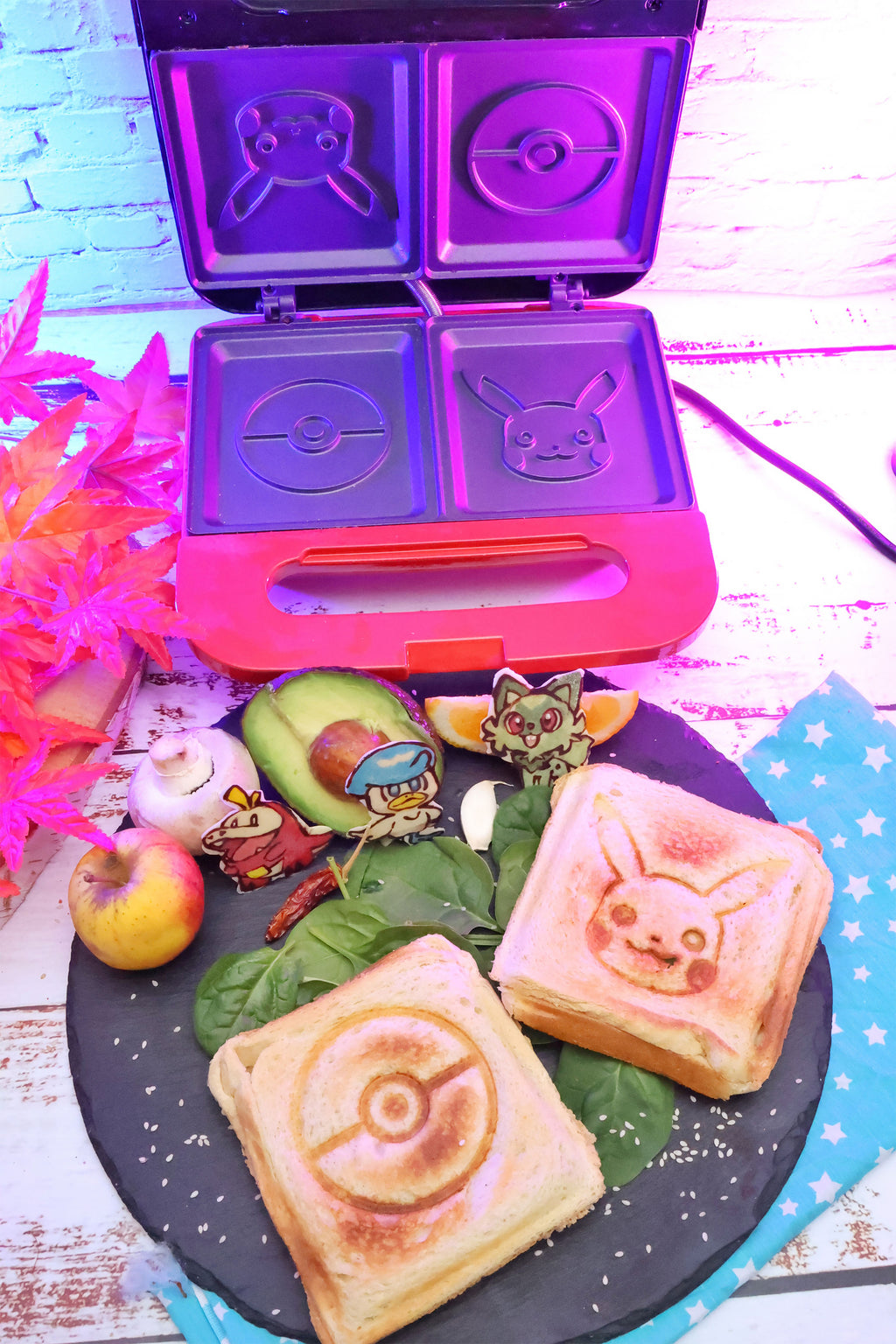 Produktbild Pokemon - Pikachu och Pokeball Smörgåsgrill
