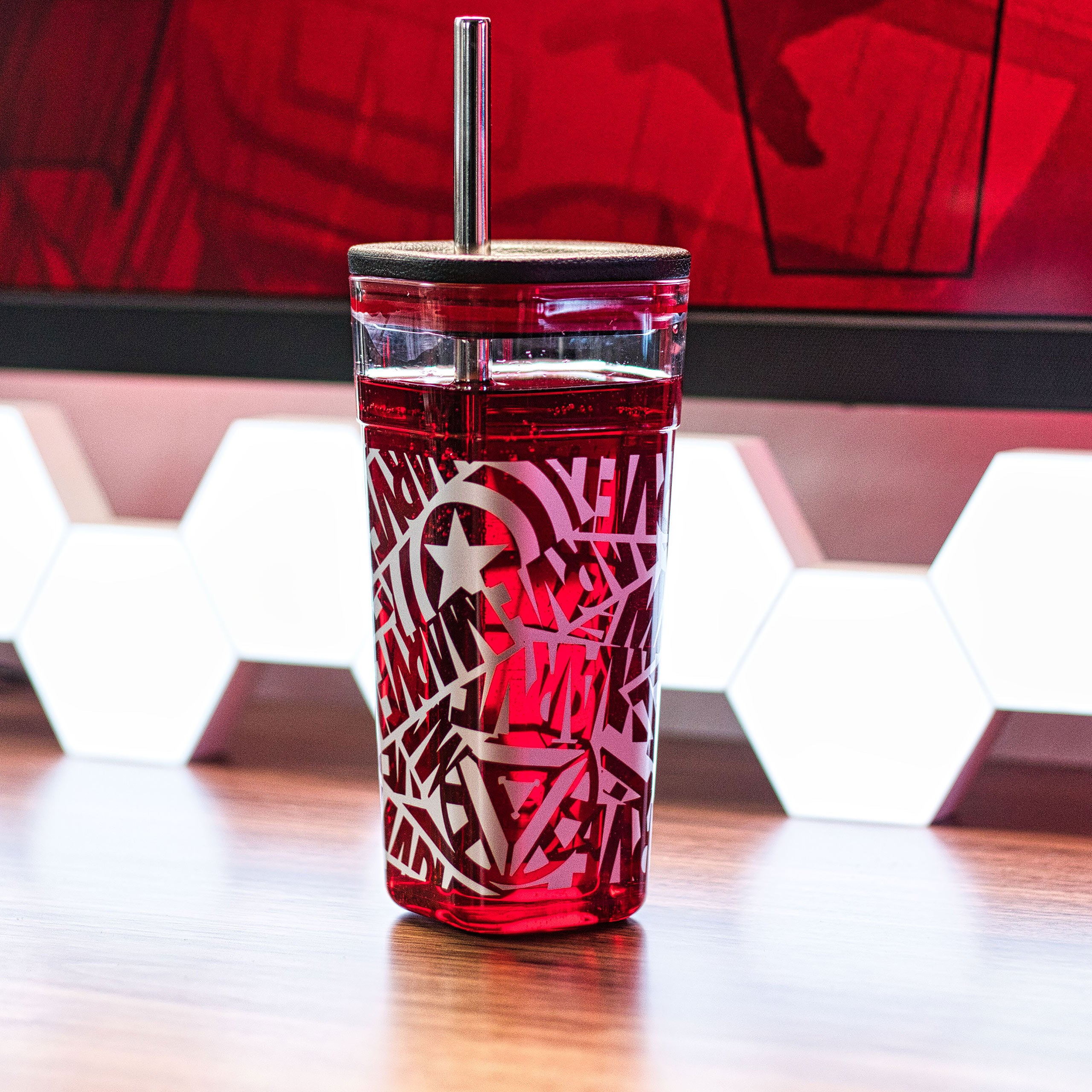 Produktbild Marvel - Mugg med logotyp och sugrör