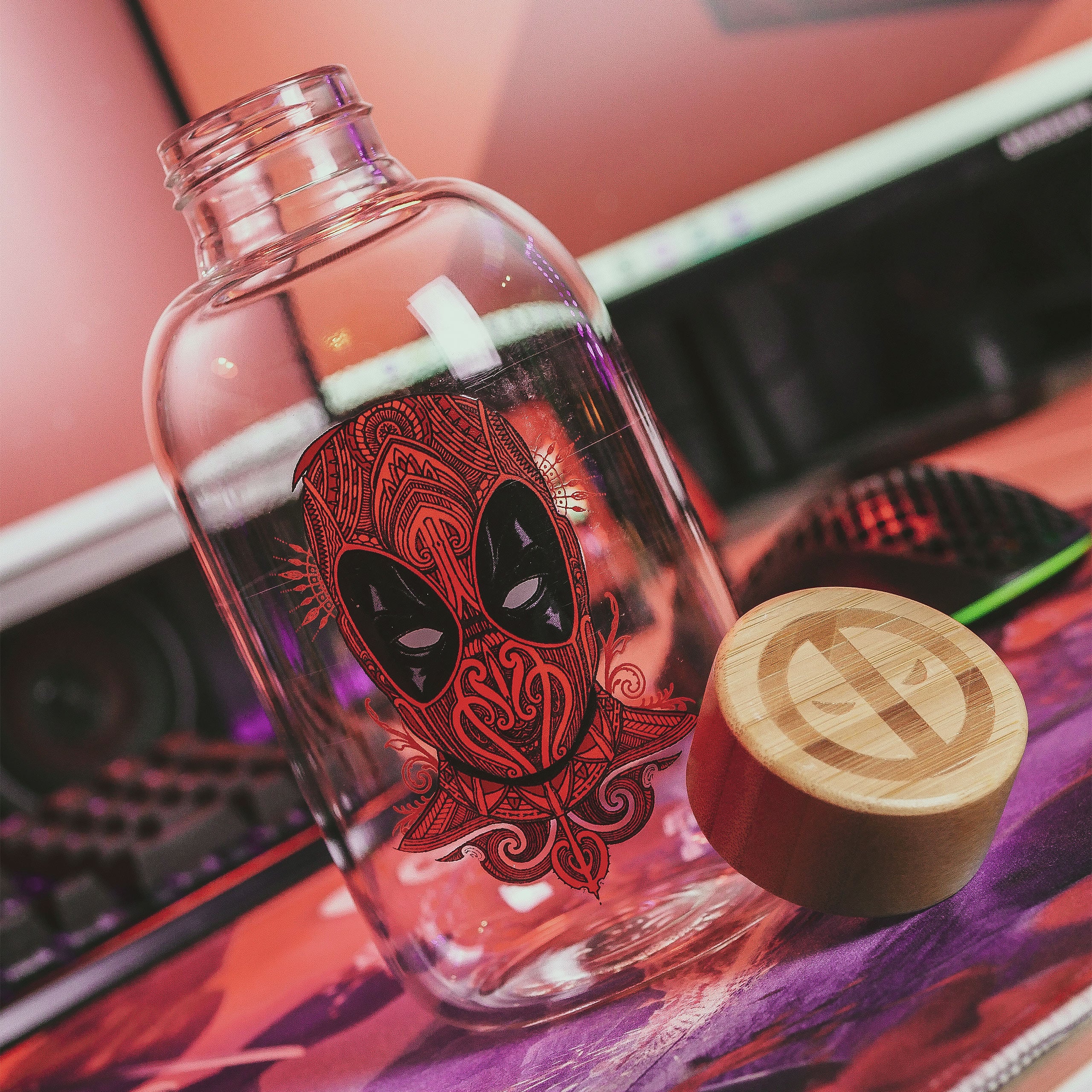 Produktbild Deadpool - Porträtt Konst Vattenflaska