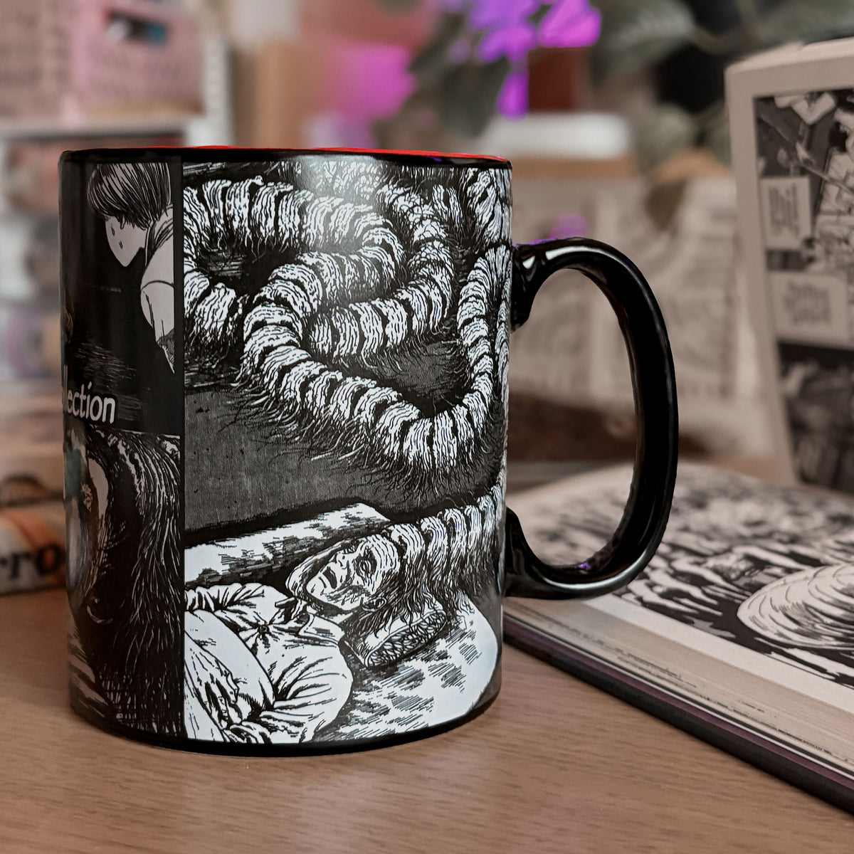 Produktbild Junji Ito - Honored Ancestor Värmeeffektmugg