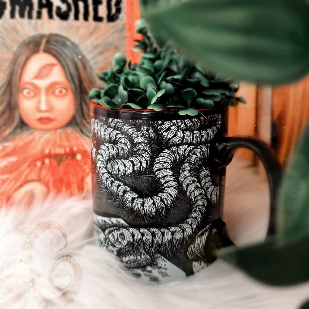Produktbild Junji Ito - Honored Ancestor Värmeeffektmugg
