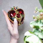 Produktbild Sailor Moon - Cosmic Heart Compact broschreplika