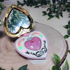 Produktbild Sailor Moon - Cosmic Heart Compact broschreplika