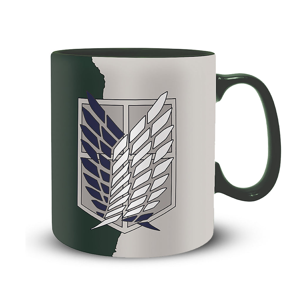 Produktbild Attack on Titan - Mugg med Scout-symbol