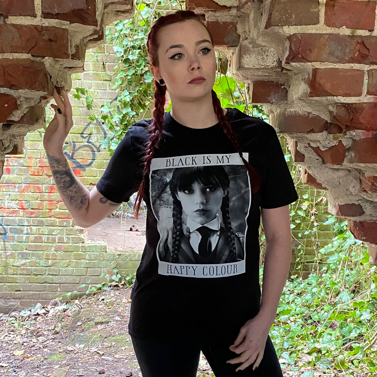 Produktbild Wednesday - Black Is My Happy Colour T-shirt svart