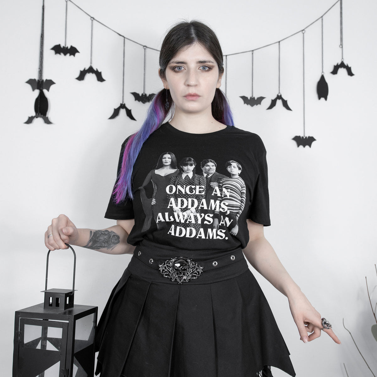 Produktbild Wednesday - Addams Family T-shirt svart
