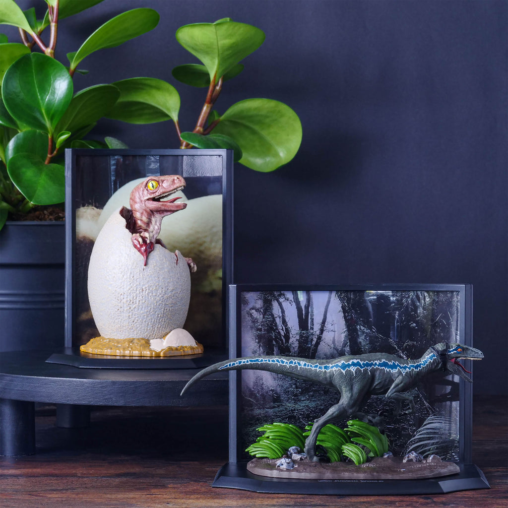 Produktbild Jurassic Park - Blue Velociraptor Diorama Figur