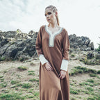 Produktbild Medeltidsklänning Freya sand