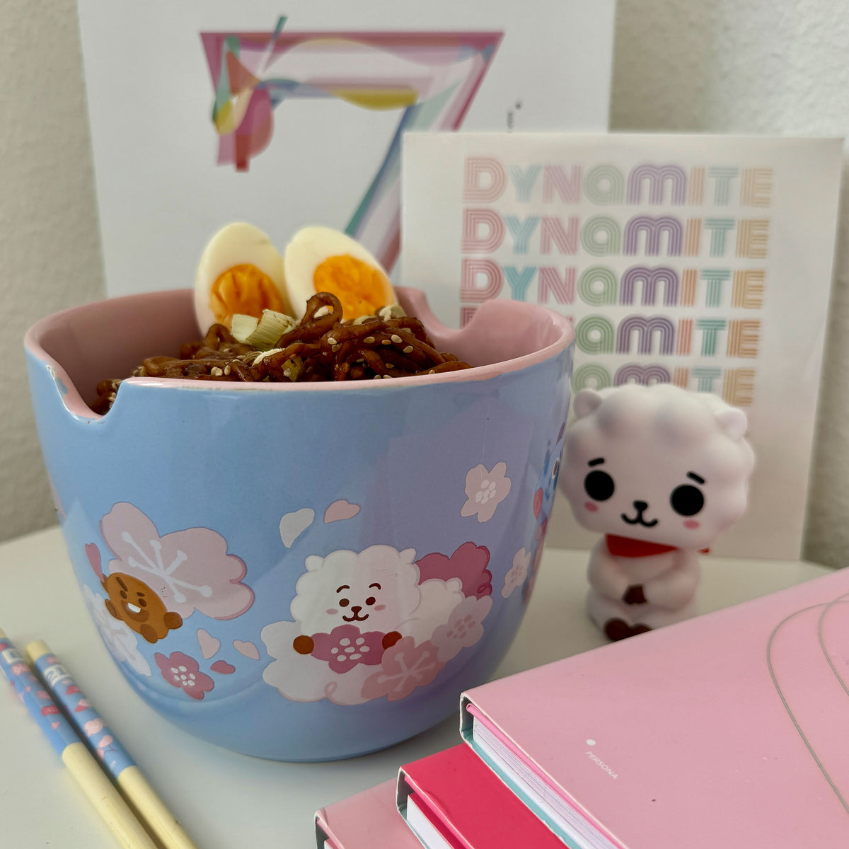 Produktbild BT21 - Karaktärer Ramen-skål med ätpinnar