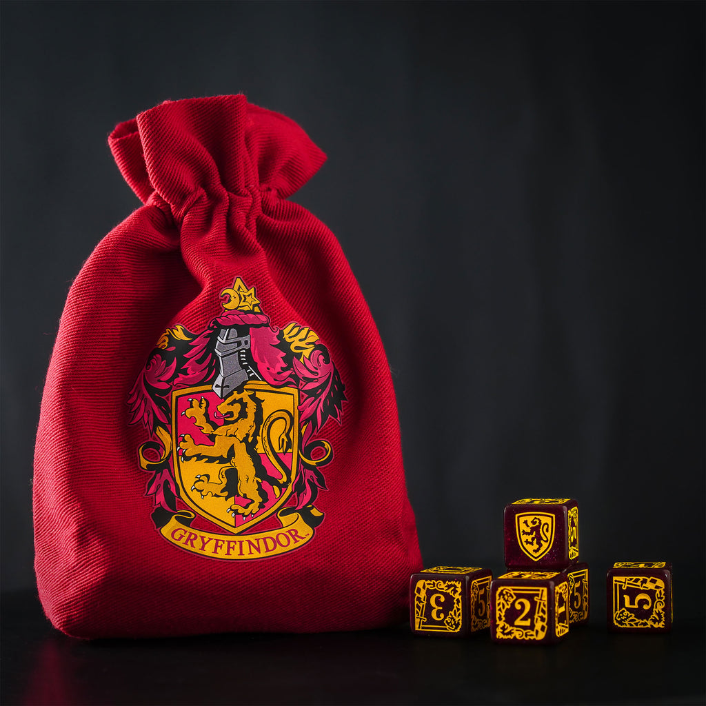 Produktbild Harry Potter - Gryffindor RPG Tärningsset 5-delat med tärningspåse röd